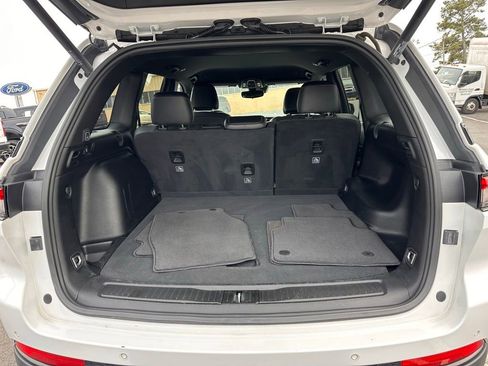 Used 2023 Jeep Grand Cherokee Altitude image 41
