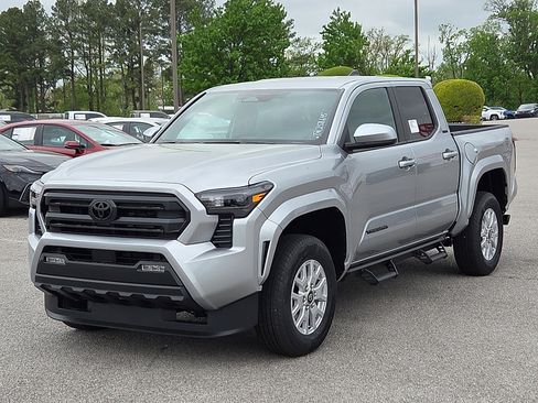 New 2026 Toyota Tacoma SR5 AWD/4WD image 2