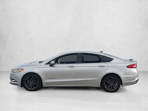 Used 2018 Ford Fusion SE w/ Equipment Group 601A image 6