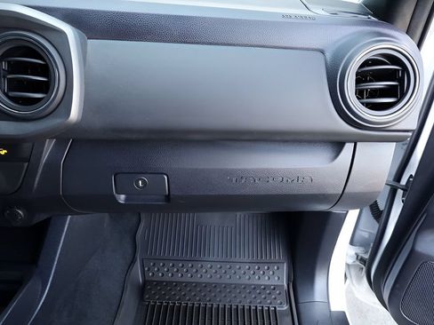 Certified 2023 Toyota Tacoma TRD Sport w/ Advanced Technology Package AWD/4WD image 38