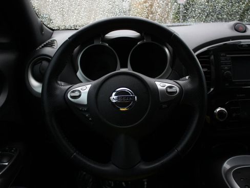 Used 2012 Nissan Juke SL image 16