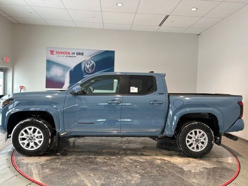 New 2026 Toyota Tacoma SR5 image 3