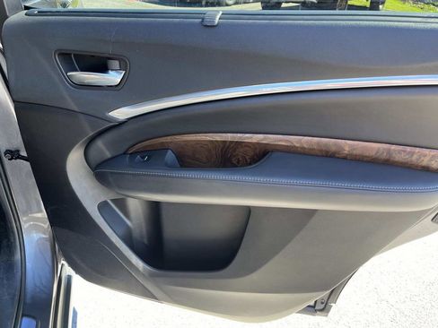 Used 2017 Acura MDX SH-AWD w/ Advance Package image 22