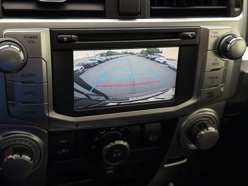 Used 2018 Toyota 4Runner SR5 Premium AWD/4WD image 31