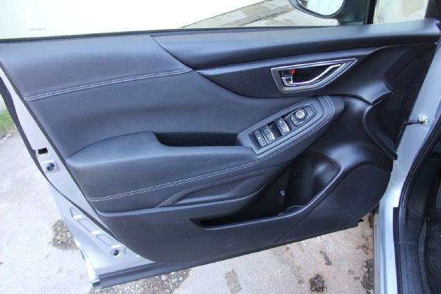 Used 2020 Subaru Forester Premium AWD/4WD image 15
