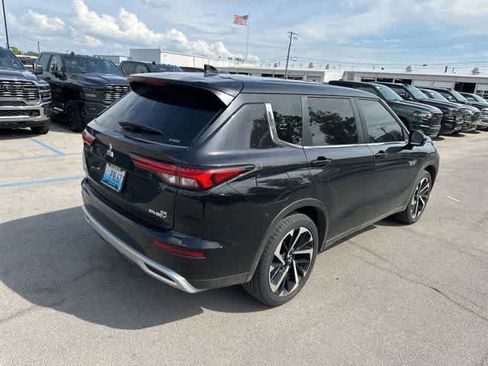 Used 2025 Mitsubishi Outlander SE AWD/4WD image 22