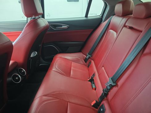 Used 2020 Alfa Romeo Giulia Ti w/ Nero Edizione RWD image 9