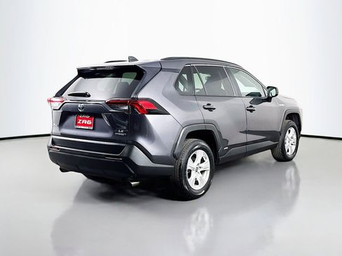 Used 2021 Toyota RAV4 LE AWD/4WD image 5