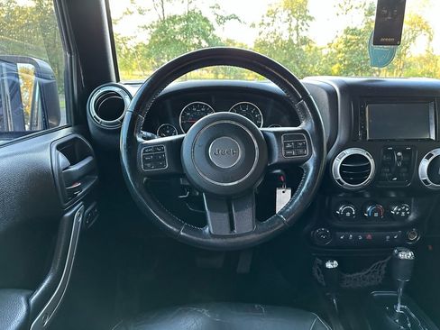 Used 2015 Jeep Wrangler Unlimited Sahara w/ Dual Top Group image 13