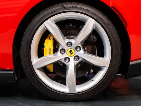 Certified 2020 Ferrari Portofino RWD image 14