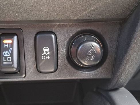 Used 2023 Mitsubishi Outlander Sport LE AWD/4WD image 24