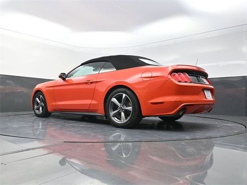 Used 2015 Ford Mustang Convertible w/ Equipment Group 051A image 21