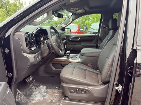 New 2026 Chevrolet Silverado 1500 RST w/ RST All Star Premium Package AWD/4WD image 10