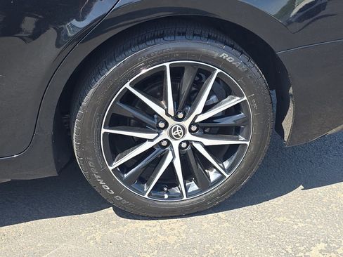 Certified 2021 Toyota Camry SE FWD image 10