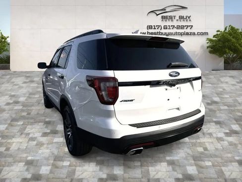 Used 2017 Ford Explorer Sport w/ Equipment Group 401A AWD/4WD image 5