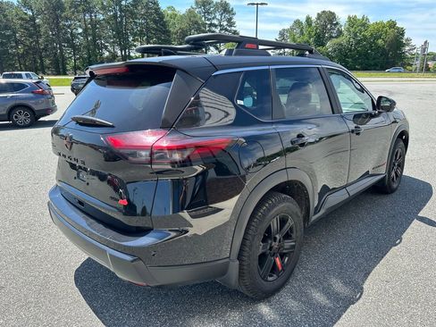 Used 2025 Nissan Rogue SV w/ Rock Creek Premium Package AWD/4WD image 8