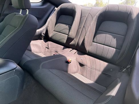 Used 2016 Ford Mustang Coupe RWD image 15