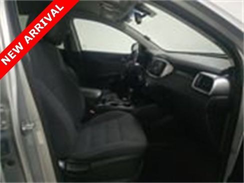 Used 2016 Kia Sorento LX w/ LX Convenience Package image 14