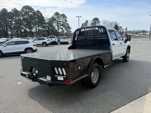 Used 2025 Chevrolet Silverado 3500 W/T w/ WT Convenience Package image 8