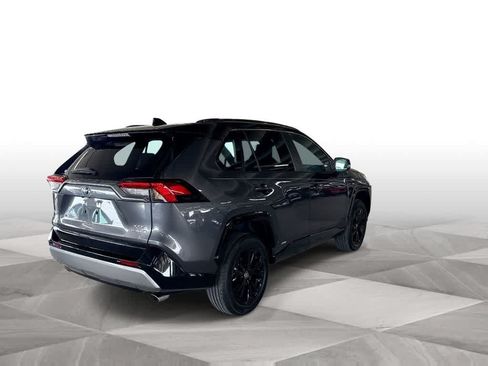 Used 2023 Toyota RAV4 XSE AWD/4WD image 8