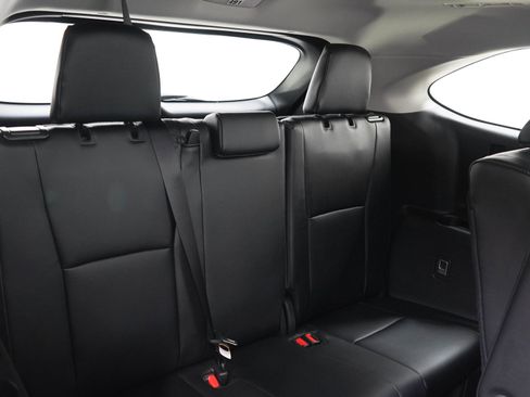 Used 2026 Toyota Highlander Platinum AWD/4WD image 13