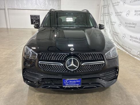 Used 2023 Mercedes-Benz GLE 450 GLE 450 w/ AMG Line Exterior image 2