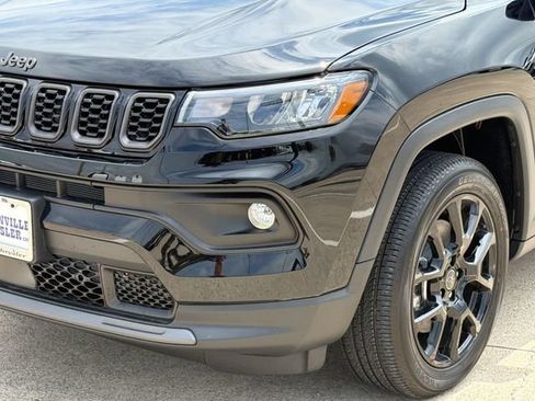 New 2026 Jeep Compass Latitude AWD/4WD image 11