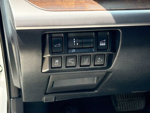 Used 2019 Subaru Outback 2.5i Limited w/ Popular Package #2 AWD/4WD image 10