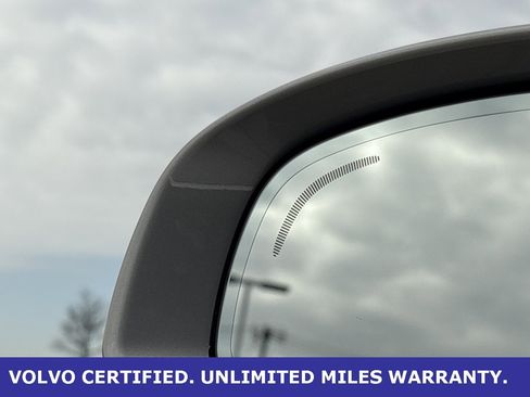 Certified 2023 Volvo XC60 B5 Ultimate w/ Climate Package image 11