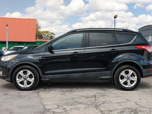 Used 2015 Ford Escape SE w/ Equipment Group 201A image 4