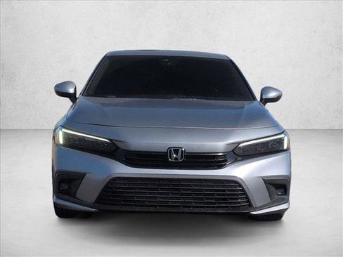 Used 2024 Honda Civic Touring image 2