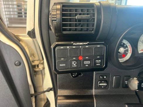 Used 2012 Toyota FJ Cruiser 4WD w/ Upgrade Pkg image 13