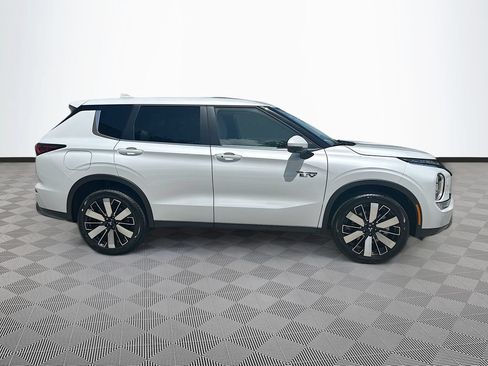 New 2026 Mitsubishi Outlander SE AWD/4WD image 4