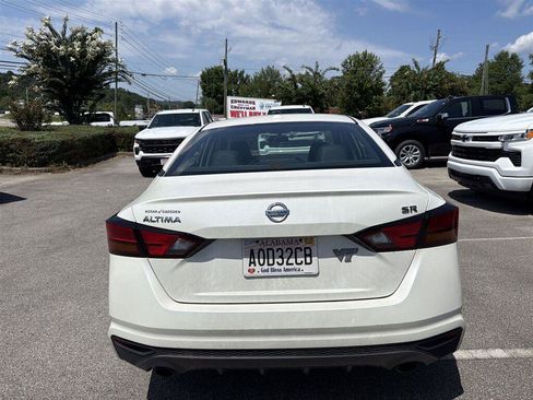 Used 2019 Nissan Altima 2.5 SR FWD image 4