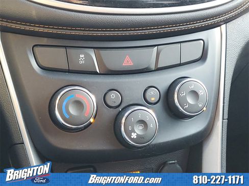 Used 2019 Chevrolet Trax LT image 24