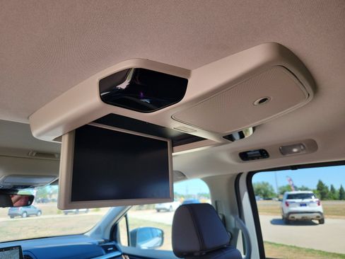 Certified 2026 Honda Odyssey Touring image 14