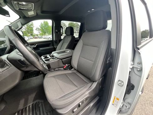 Used 2025 Chevrolet Silverado 2500 LT w/ Safety Package AWD/4WD image 9