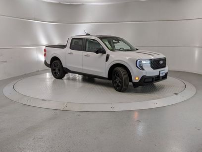 New 2026 Ford Maverick Lariat w/ Black Appearance Package