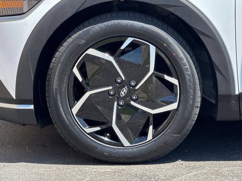 Used 2024 Hyundai Ioniq 5 SE RWD image 31