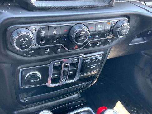 Used 2021 Jeep Gladiator Sport AWD/4WD image 31