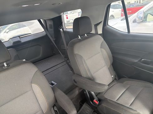 Used 2019 Chevrolet Traverse LT image 4