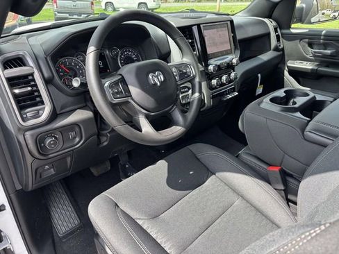 New 2026 RAM 1500 Express AWD/4WD image 13