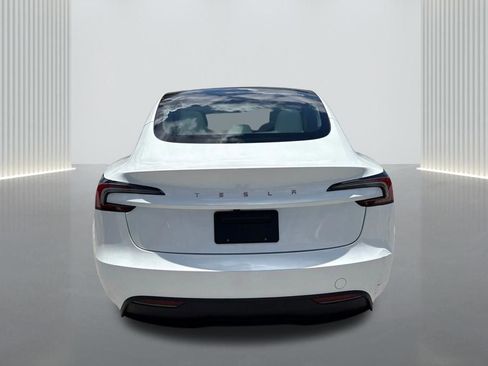 Used 2024 Tesla Model 3 Standard Range RWD image 6
