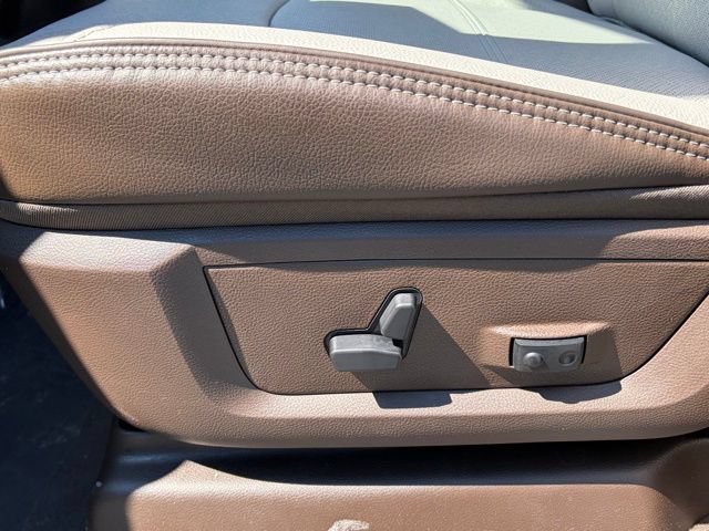 New 2026 RAM 3500 Laramie AWD/4WD image 18