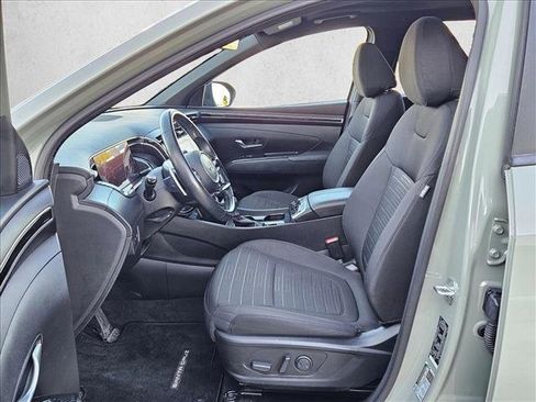 Used 2022 Hyundai Santa Cruz SEL Premium image 16