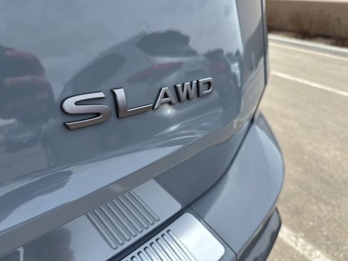 Used 2025 Nissan Rogue SL w/ SL Premium Package AWD/4WD image 5