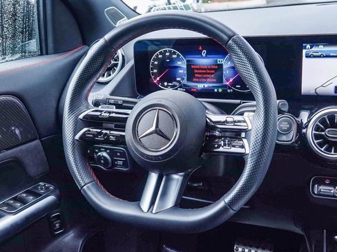 Certified 2025 Mercedes-Benz GLA 250 image 15