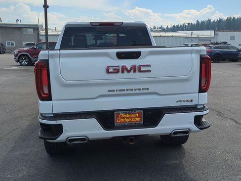 Used 2025 GMC Sierra 1500 AT4 w/ AT4 Preferred Package AWD/4WD image 5