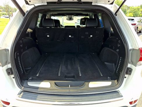 Used 2017 Jeep Grand Cherokee Limited AWD/4WD image 31