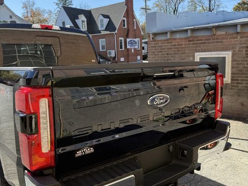 Used 2024 Ford F250 Lariat w/ Chrome Package image 5